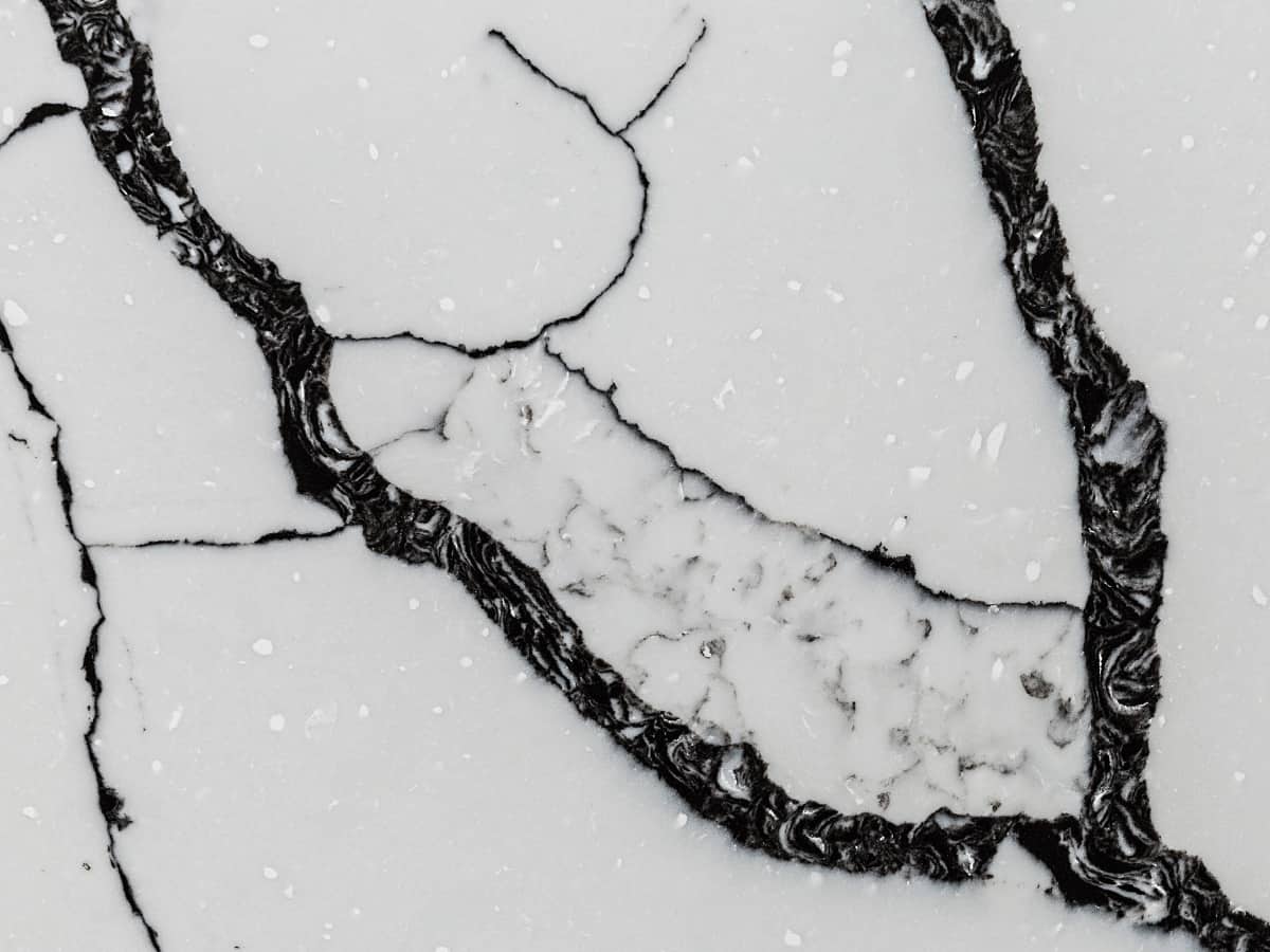 Is Quartz or Granite Better for Resale Value