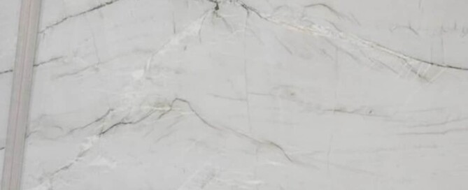 white Quartz slab